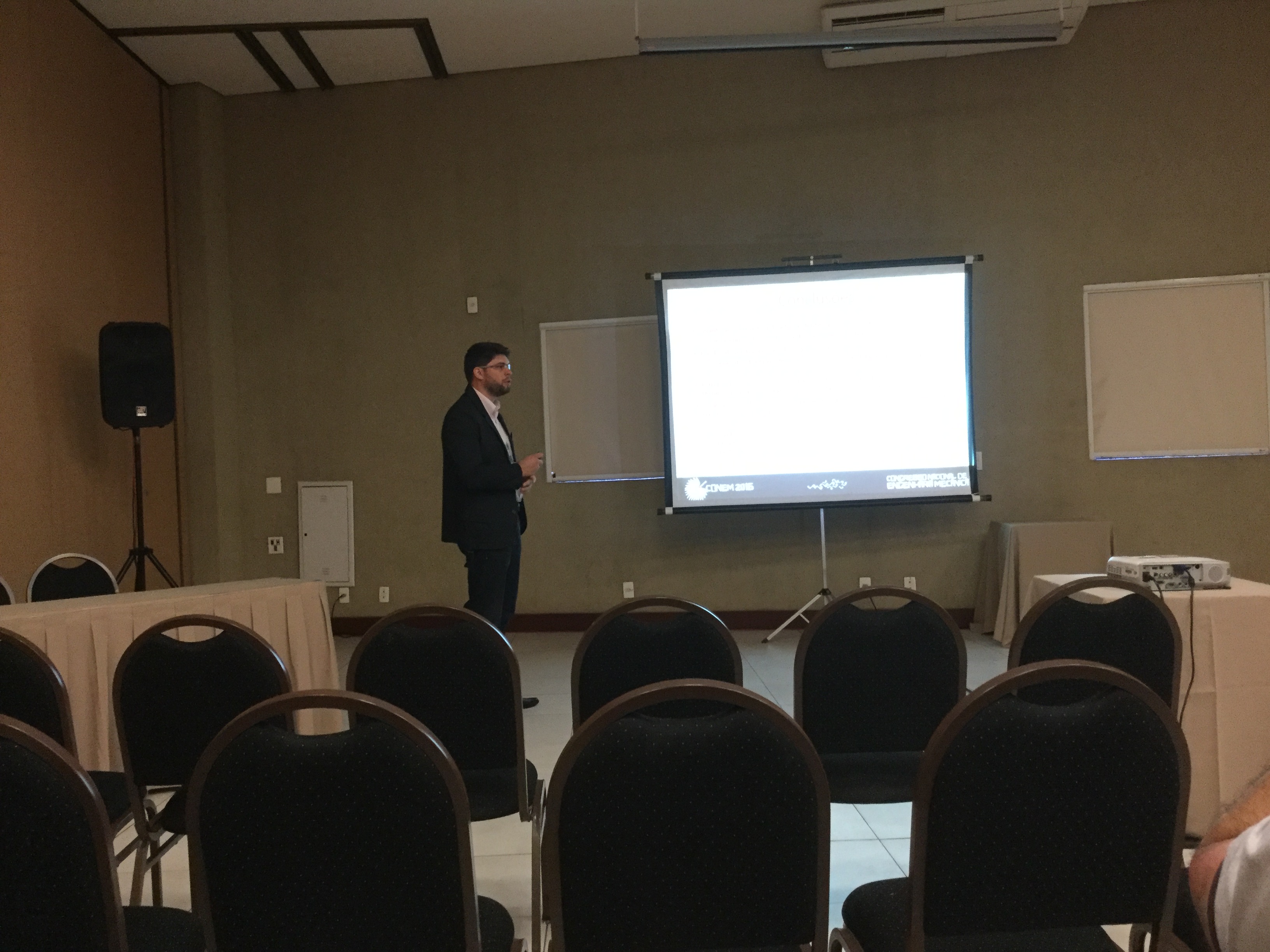 Estudantes do Mestrado em Engenharia Mecânica apresentam trabalhos científicos em evento nacional