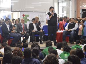 Visita de Haddad agita a manhã no Câmpus São Paulo